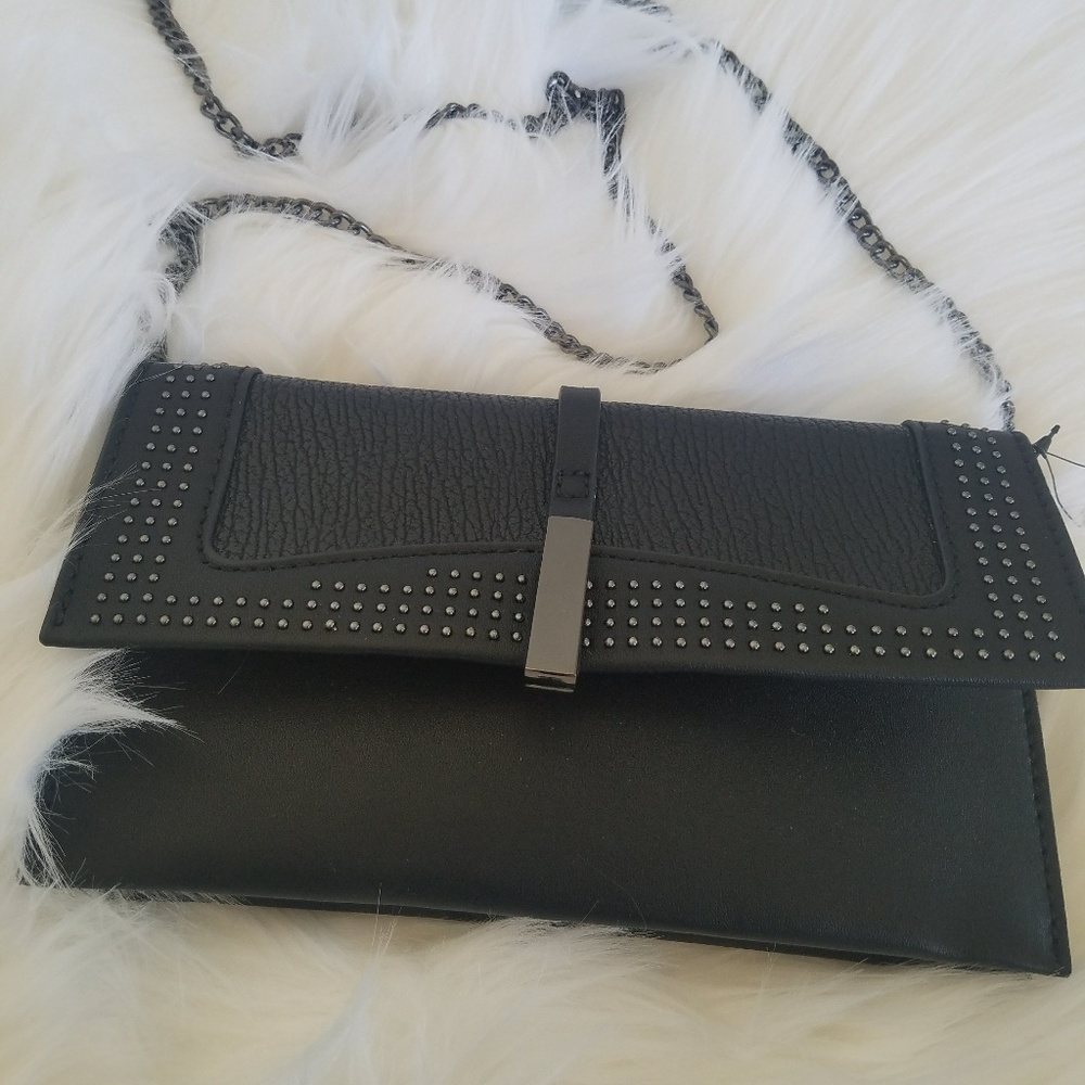 Danielle Nicole "Harlow Crossbody" black bag
